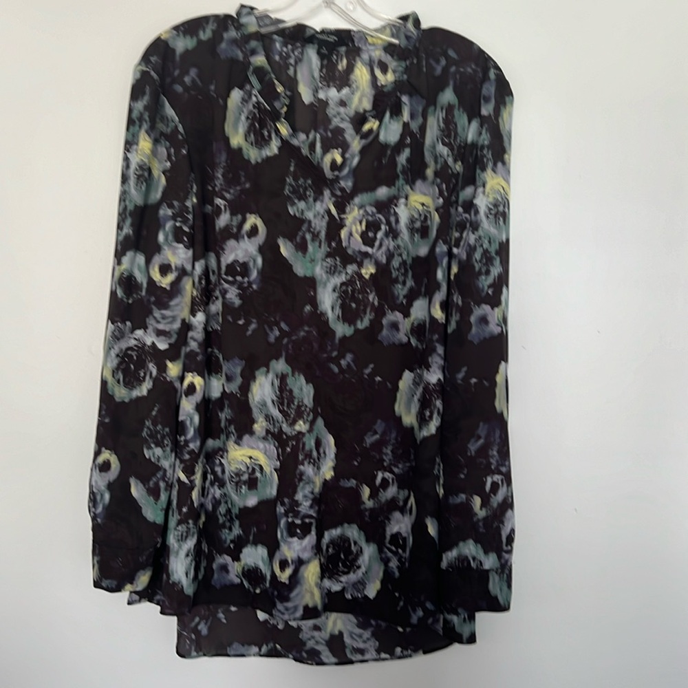 Simply Vera Blouse